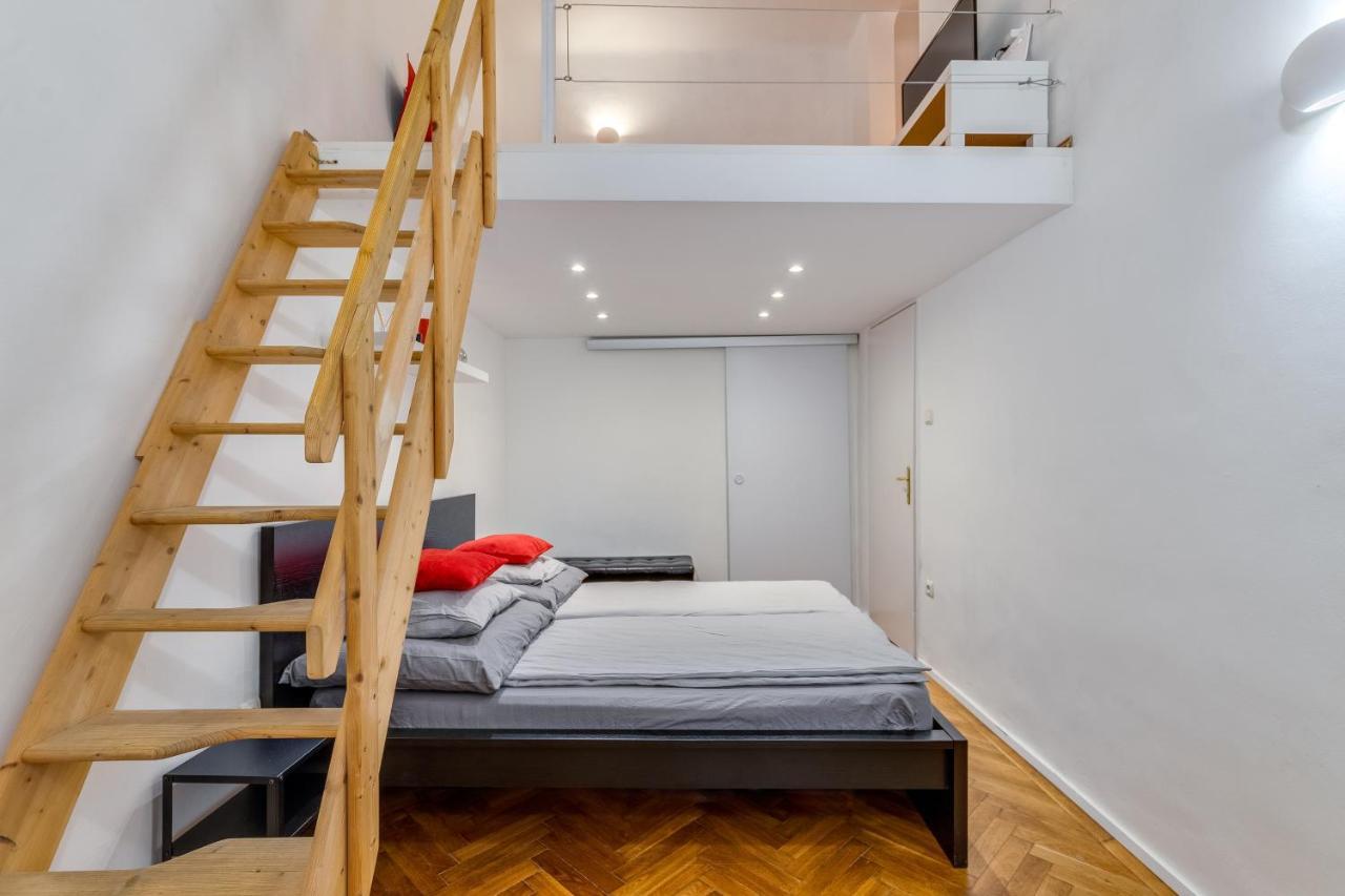 Little Cola Apartment In Dohany Street With Ac บูดาเปสต์ ภายนอก รูปภาพ